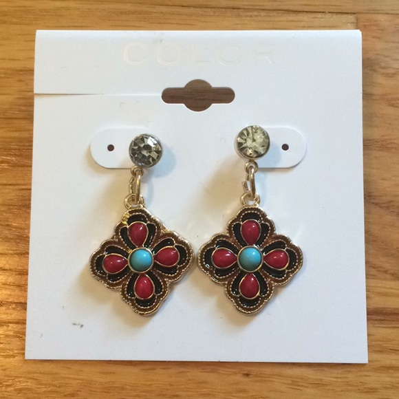 Earrings - Picture 2 of 3